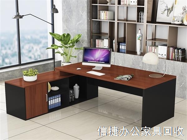 北京班臺(tái)回收價(jià)格，北京經(jīng)理桌回收