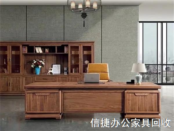 回收辦公家具，回收老板臺，回收屏風(fēng)工位