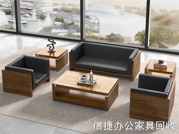 辦公沙發(fā)回收案例